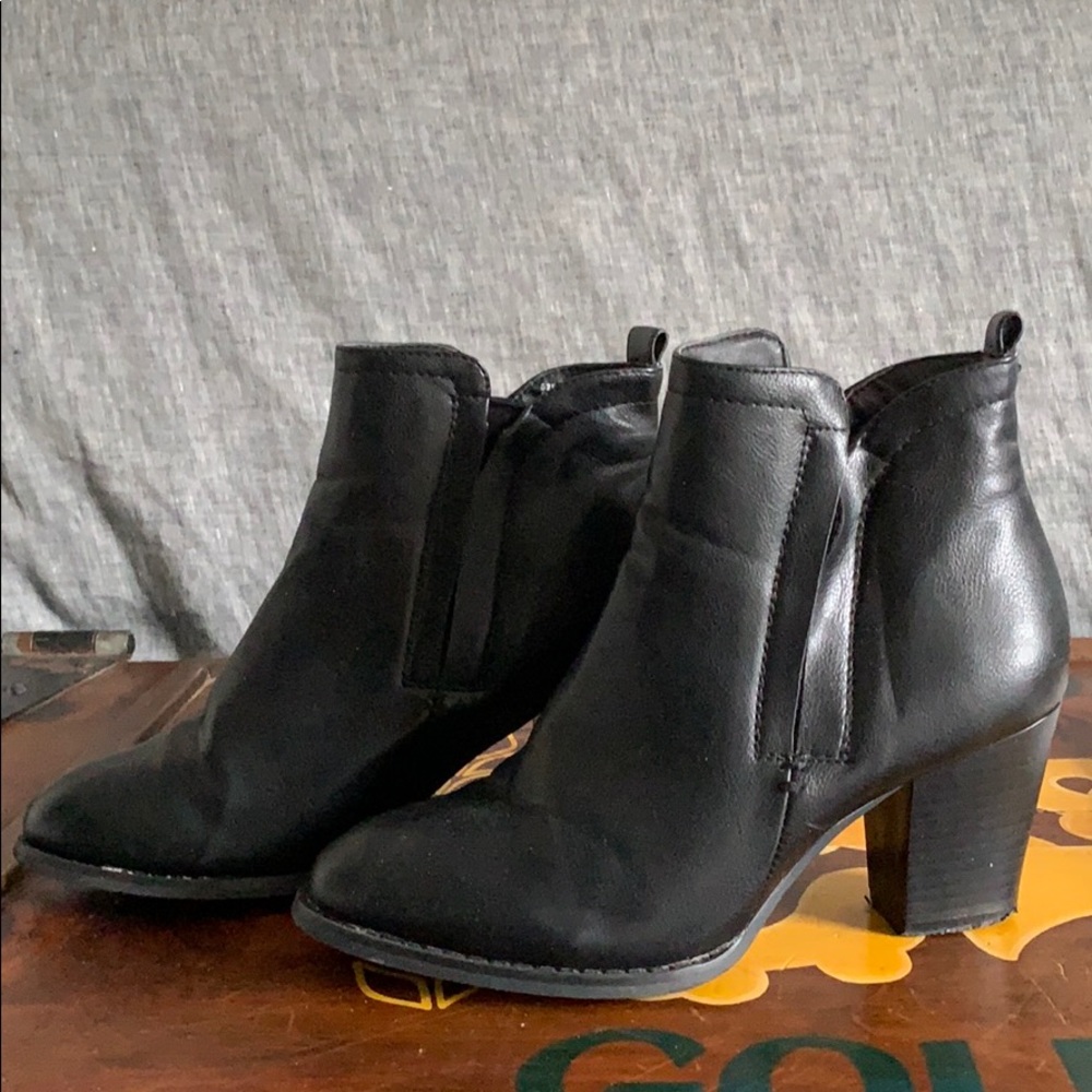 Black ankle booties